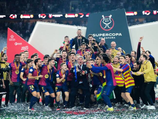 Barcelona le da tremendo baile al Real Madrid y conquista la Supercopa de España