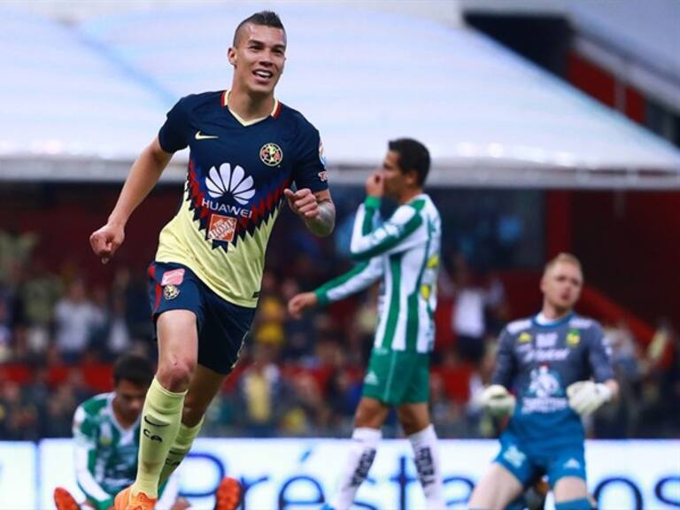 Mateus Uribe en un partido con el América . Foto: Getty Images