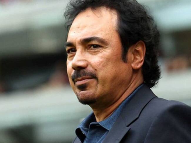 Tunden a Hugo Sánchez en España