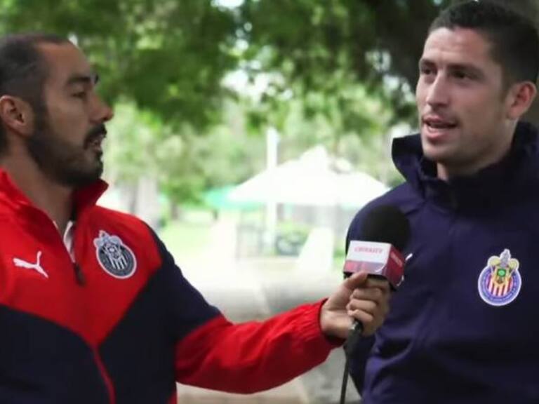 Santiago Ormeño se alista para jugar con Chivas en esta Apertura 2022.
