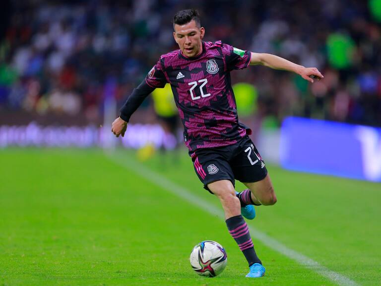 Hirving Lozano fue operado con éxito, tras su lesión en el hombro derecho