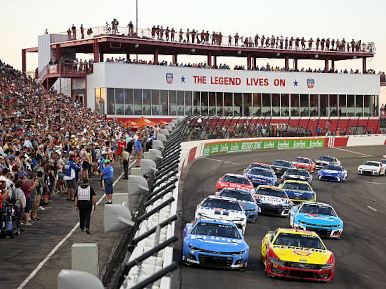 ¿Qué es la NASCAR Cup Series? la nueva categoría que llega a México por primera vez