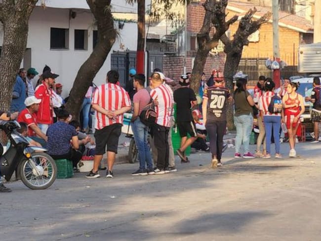 ¡Tragedia en Argentina! Matan a hincha de San Martín de Tucumán afuera del estadio