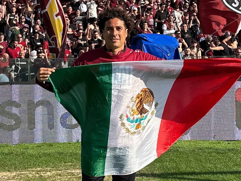 Guillermo Ochoa fue presentado con su nuevo equipo en Portugal