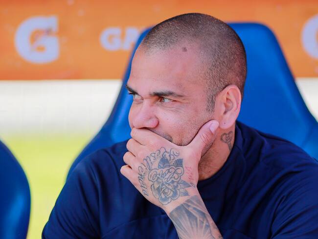 Dani Alves sale oficialmente de prisión tras pagar fianza de un millón de euros