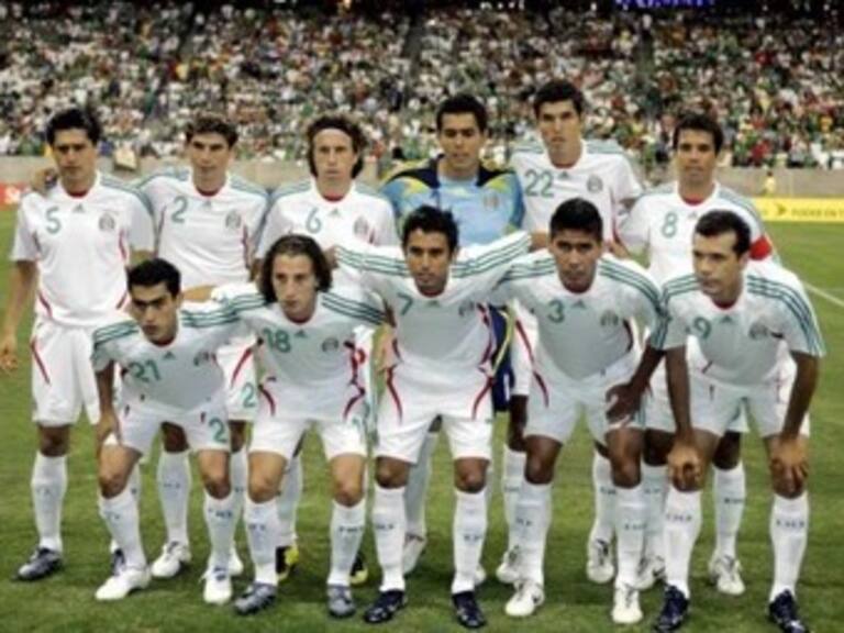 Abre México la Copa Oro ante El Salvador