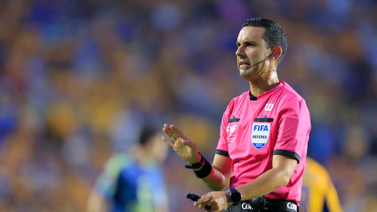 Árbitro mexicano César Ramos queda varado en Catar por escalada del conflicto en Medio Oriente