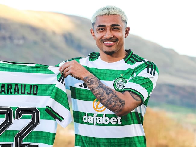 Julián Araujo se convierte en nuevo jugador del Celtic