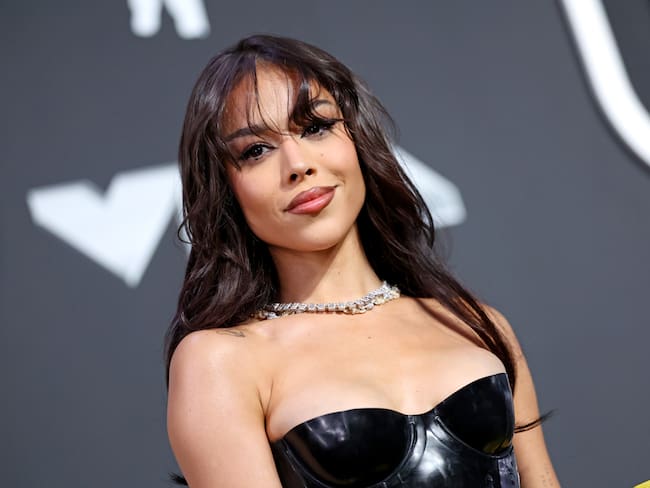 Atlético de Madrid cancela show de Danna Paola por ser aficionada del Real Madrid