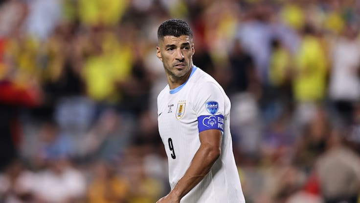Luis Suárez vuelve a la selección uruguaya: Diego Forlán lo convocará para la Fecha FIFA