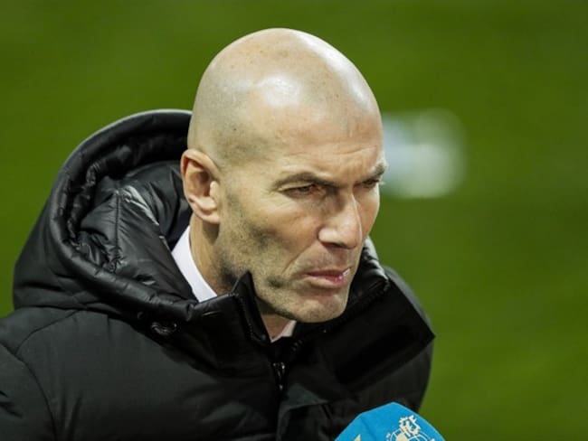 Zinedine Zidane se va del Real Madrid