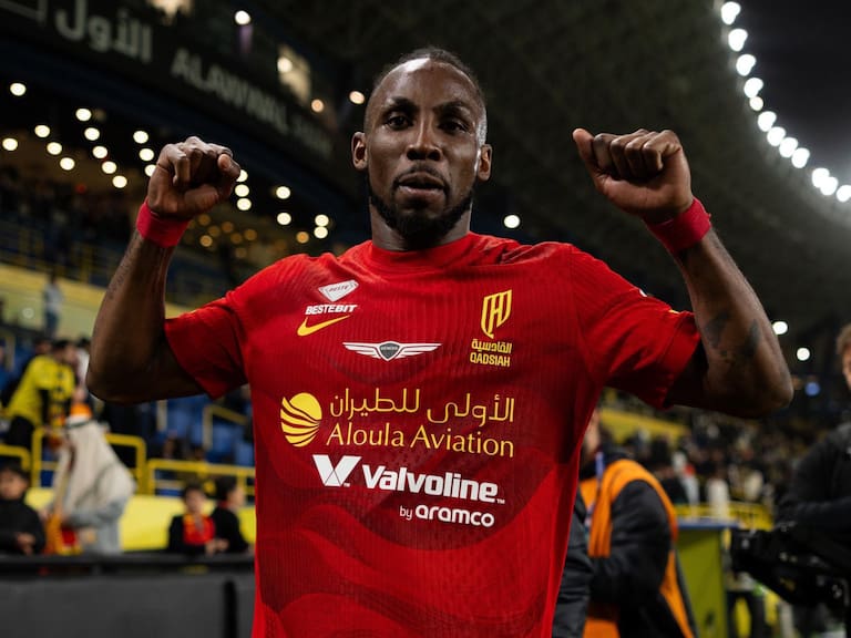 Julián Quiñones brilla en Arabia Saudita y firma su mejor temporada goleadora