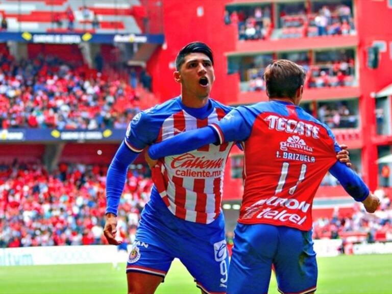 Alan Pulido Chivas. Foto: twitter @LigaBBVAMX