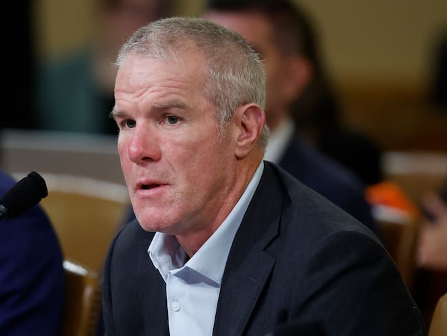 Brett Favre miembro del Salón de la Fama de Fútbol Americano es diagnosticado con Parkinson.