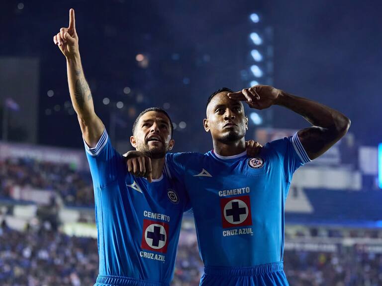 Cruz Azul con gol solitario de Rivero, le pega a Chivas en la Fecha 9 de Liga MX