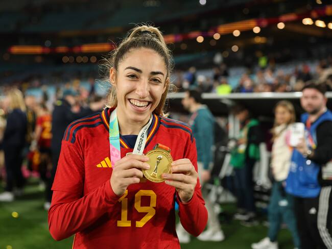 Olga Carmona, la futbolista española que perdió a su padre después de ser campeona del mundo