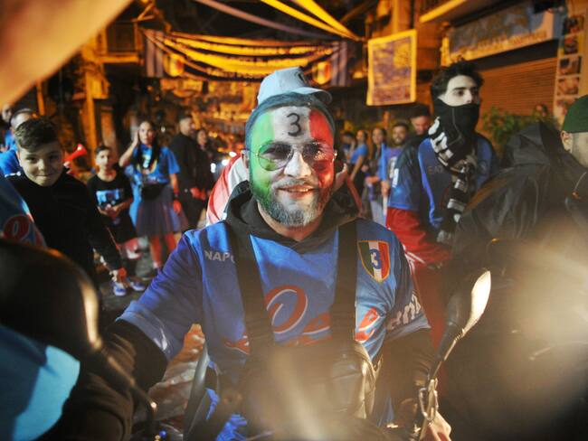 Festejos por el título del Napoli dejan un muerto y varios heridos