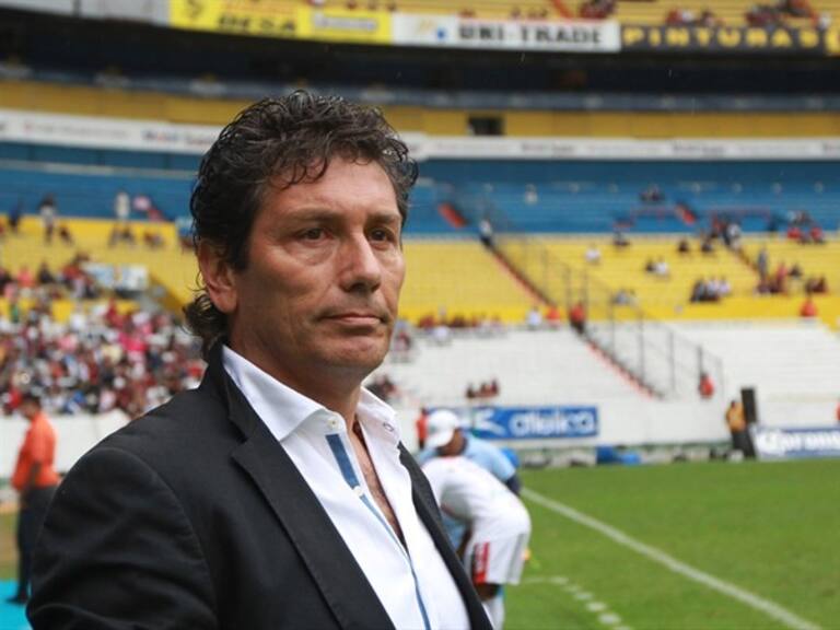 Carlos Poblete, Director Deportivo del Puebla . Foto: Mexsport