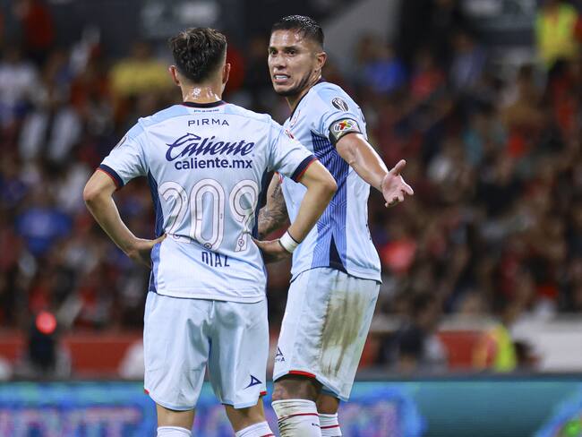 Tuca Ferretti debutó a cuatro canteranos en la Jornada 1 frente a Atlas