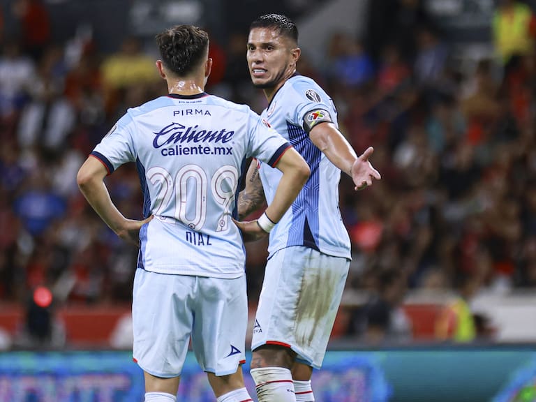 Tuca Ferretti debutó a cuatro canteranos en la Jornada 1 frente a Atlas