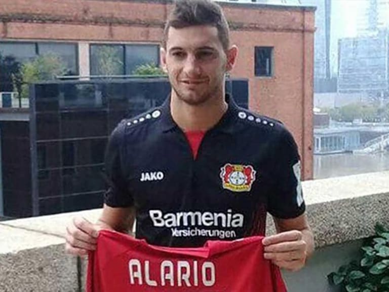 Lucas Alario con el jersey del Bayer Leverkusen. Foto: Especial