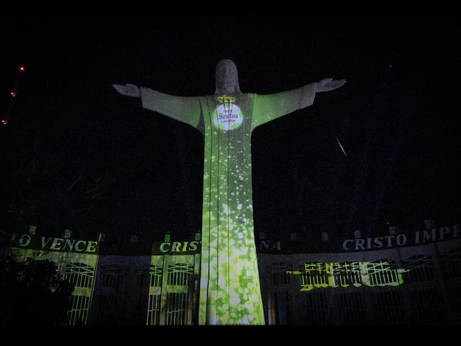 Santos Laguna presentó su nuevo uniforme para la Temporada 2023-24 en el marco de su 40 aniversario