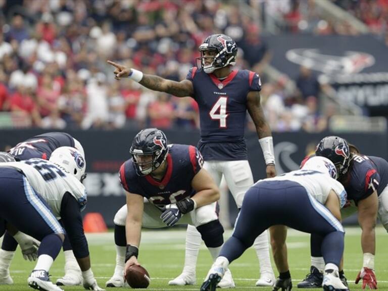 Watson ordenando a su ofensiva. Foto: Getty Images