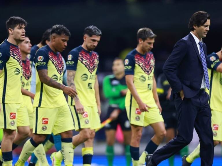 Santiago Solari vive su peor momento como DT de América. Foto: getty