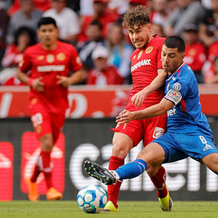 Cruz Azul rescata el empate ante Toluca con estreno de Christian Ebere