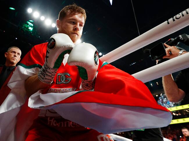 Canelo Álvarez: el pugilista sufrió parálisis facial a causa del estrés