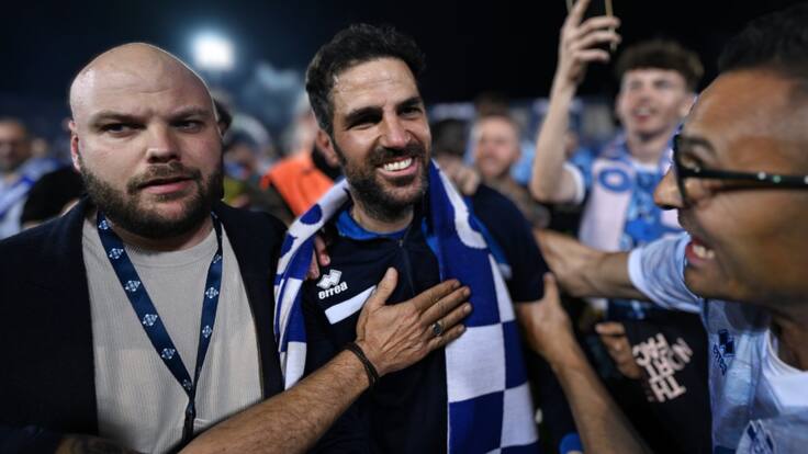 Cesc Fábregas celebra milagroso ascenso del Como a la Serie A: “Como lo prometí, ¡nos vamos a Ibiza!”