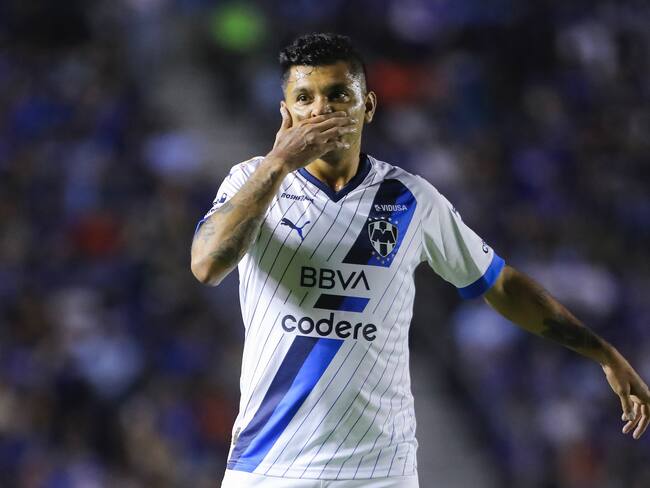 Tecatito Corona habla al borde de las lágrimas sobre lesiones y problemas psicológicos que ha sufrido