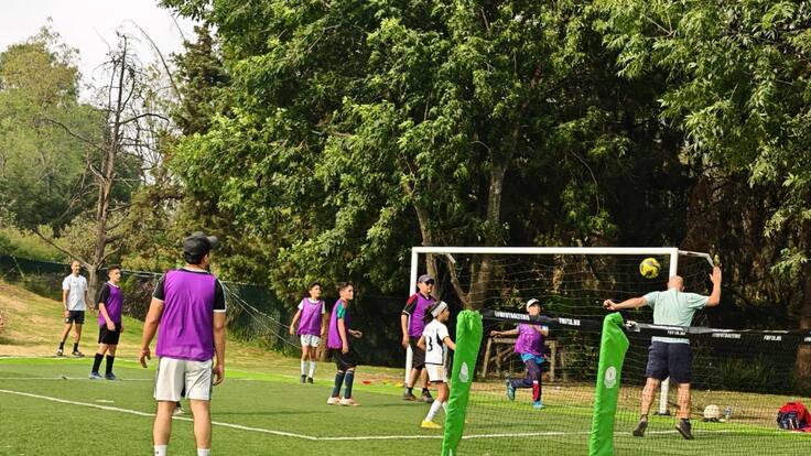 La Academia Hugo Sánchez abre convocatoria para curso de verano donde podrás entrenar con exfutbolistas profesionales
