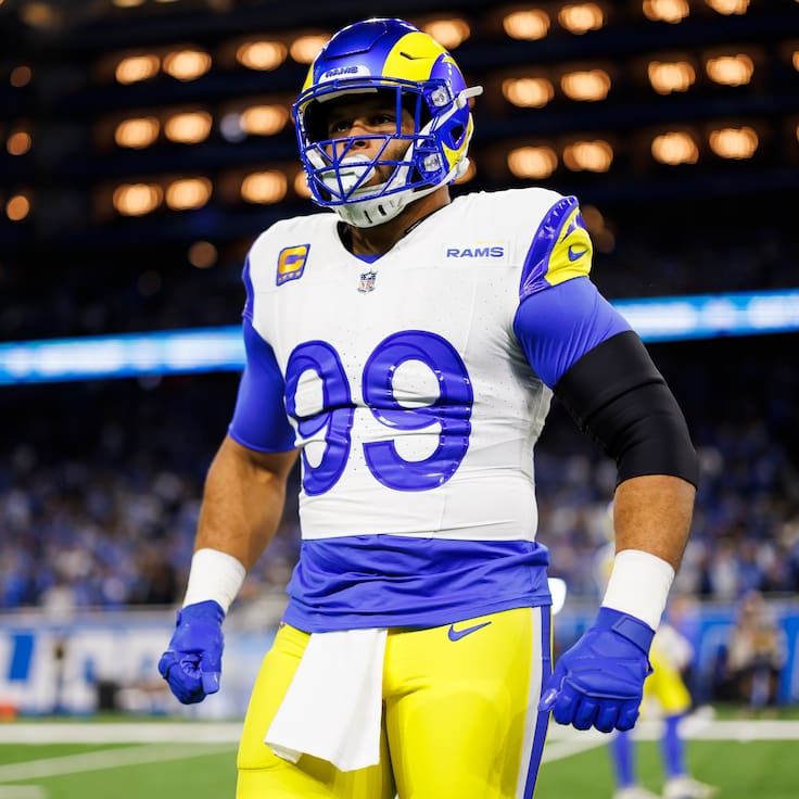 ¡Vuelve del retiro! Aaron Donald regresa a la NFL