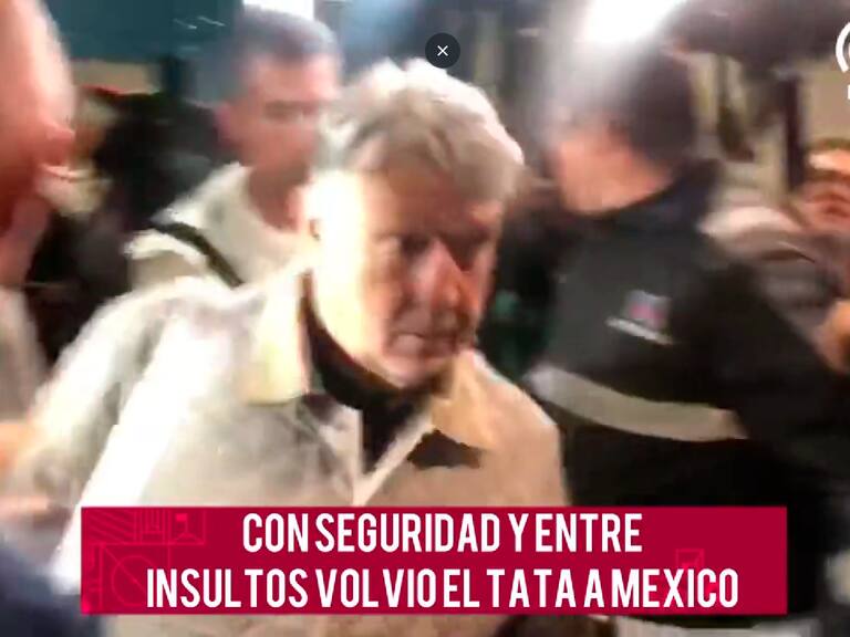 Gerardo Martino fue recibido entre insultos en el AICM