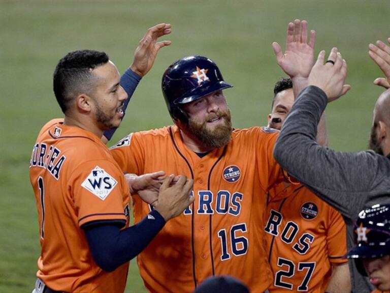 Los Astros aproveharon el mal pitcheo de Darvish para ganar. Foto: Getty Images