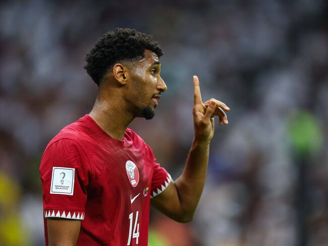 Qatar primer anfitrión en perder duelo inaugural de una Copa del Mundo