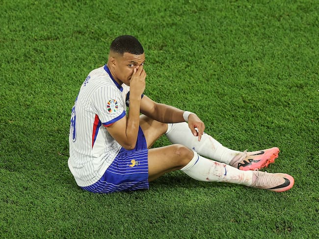 Mbappé no se perderá la Eurocopa y seguirá jugando con máscara, tras fractura en la nariz