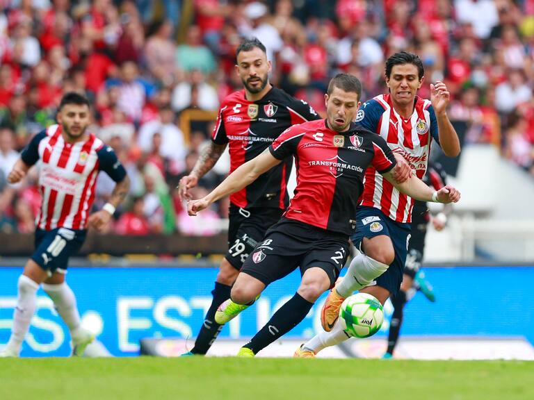 Chivas y Atlas se enfrentarán esta tarde en los Estados Unidos en un duelo amistoso.