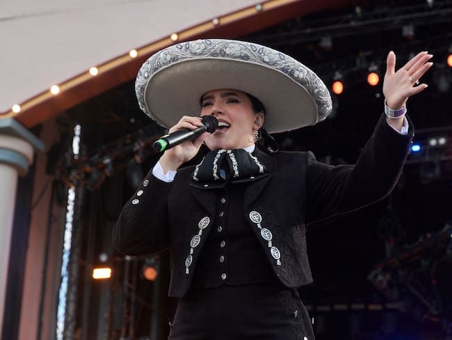 Pelea Canelo Álvarez vs Edgar Berlanga: ¿Quién entonará el Himno Nacional Mexicano?