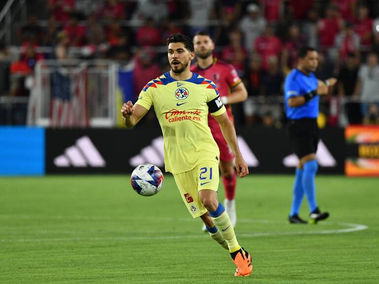 Henry Martín con el Club América