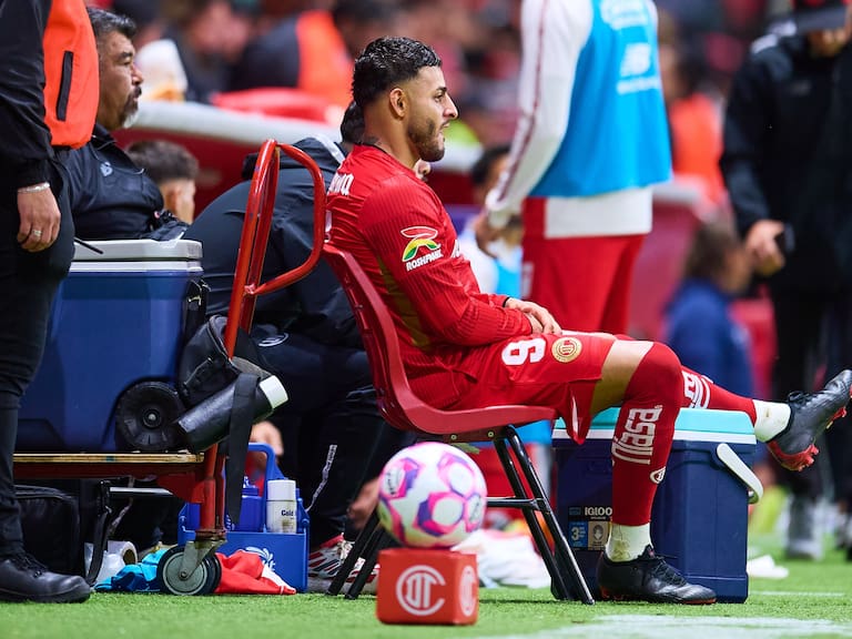 Alexis Vega fuera de las canchas por lesión; Toluca revela diagnóstico de cara a la Liguilla