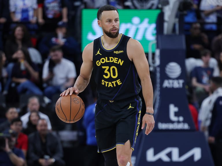 Stephen Curry jugará al menos tres años más en la NBA