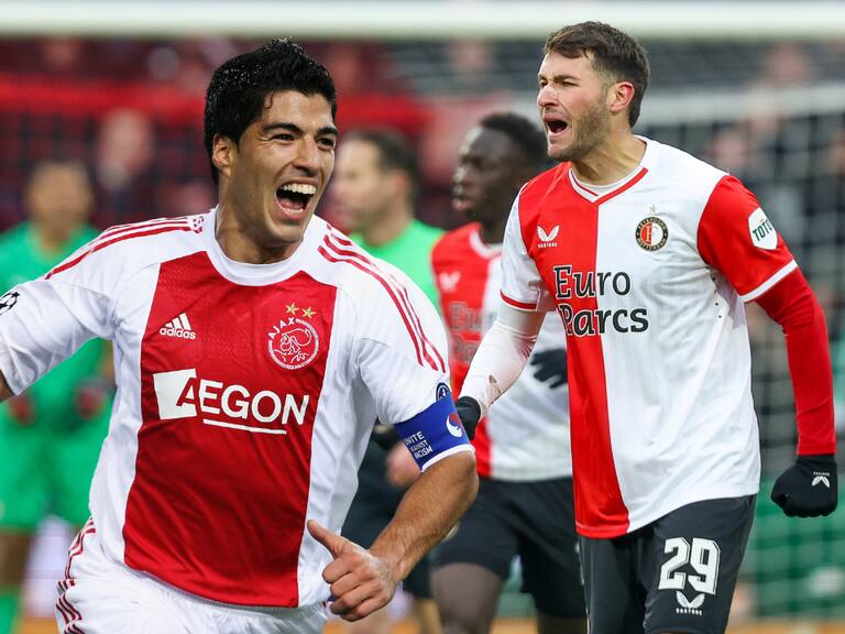 Luis Suárez Ajax (2007) y Santiago Giménez Feyenoord (2023)