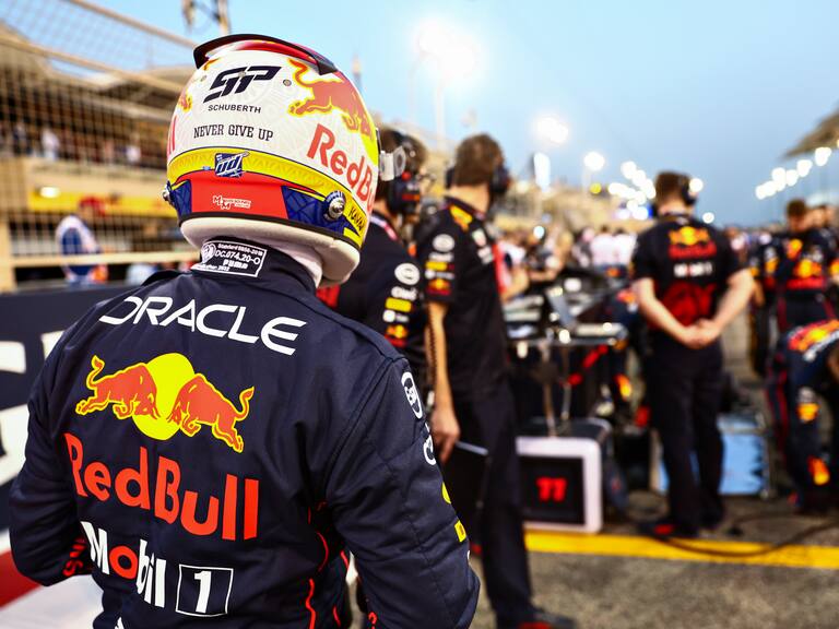 BAHRAIN, BAHRAIN - MARCH 20: Sergio Perez of Mexico and Oracle Red Bull Racing prepares to drive on the grid during the F1 Grand Prix of Bahrain at Bahrain International Circuit on March 20, 2022 in Bahrain, Bahrain. (Photo by Mark Thompson/Getty Images)