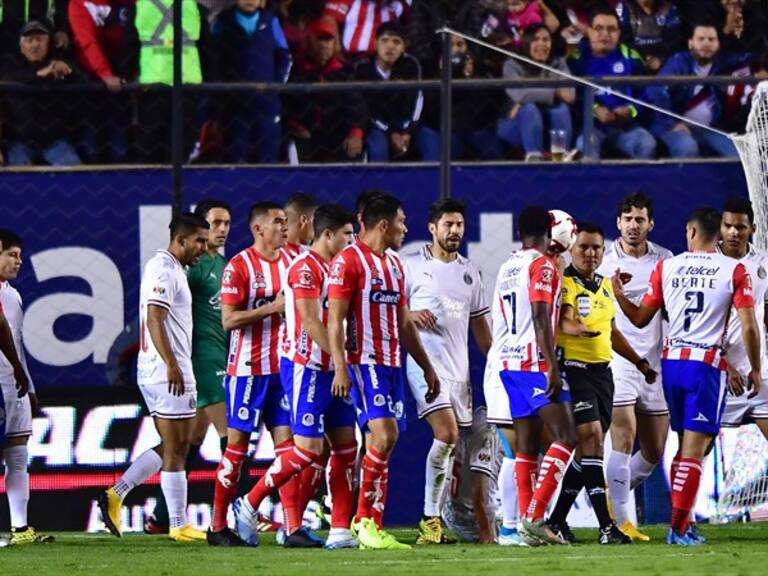 Atlético San Luis vs Chivas. Foto: Mexsport