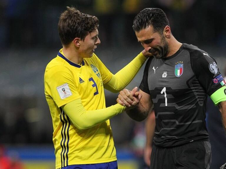 Buffon llora por la eliminación de Italia. Foto: Getty Images