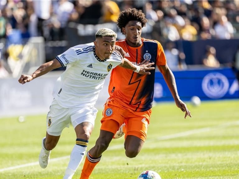 Julián Araujo fue titular con el Galaxy. Foto: Getty