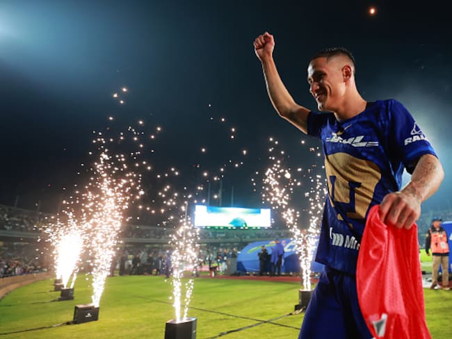 Uriel Antuna festeja pase a semifinales ante América con “taquitos de la esquina” tras la victoria en Liguilla