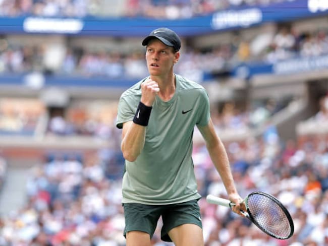 Jannik Sinner vence a Carlos Alcaraz y se corona bicampeón del ATP Finals